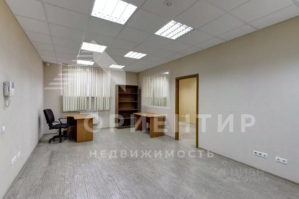 Офис в Свердловская область, Екатеринбург ул. Краснолесья, 47 (50 м) - Фото 1