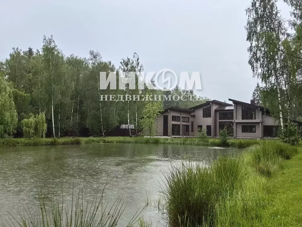 Дом в Калужская область, Боровский муниципальный округ, с. Ворсино  ... - Фото 2