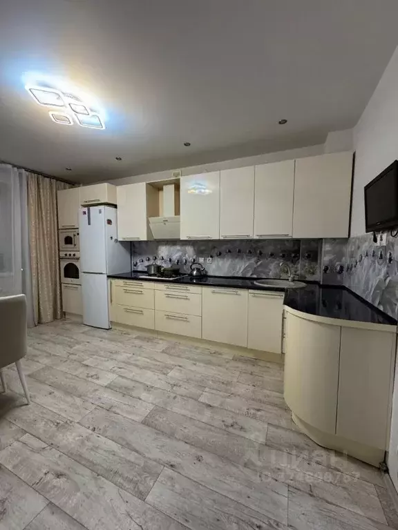 2-к кв. Татарстан, Казань ул. Академика Губкина, 30г (70.5 м) - Фото 1