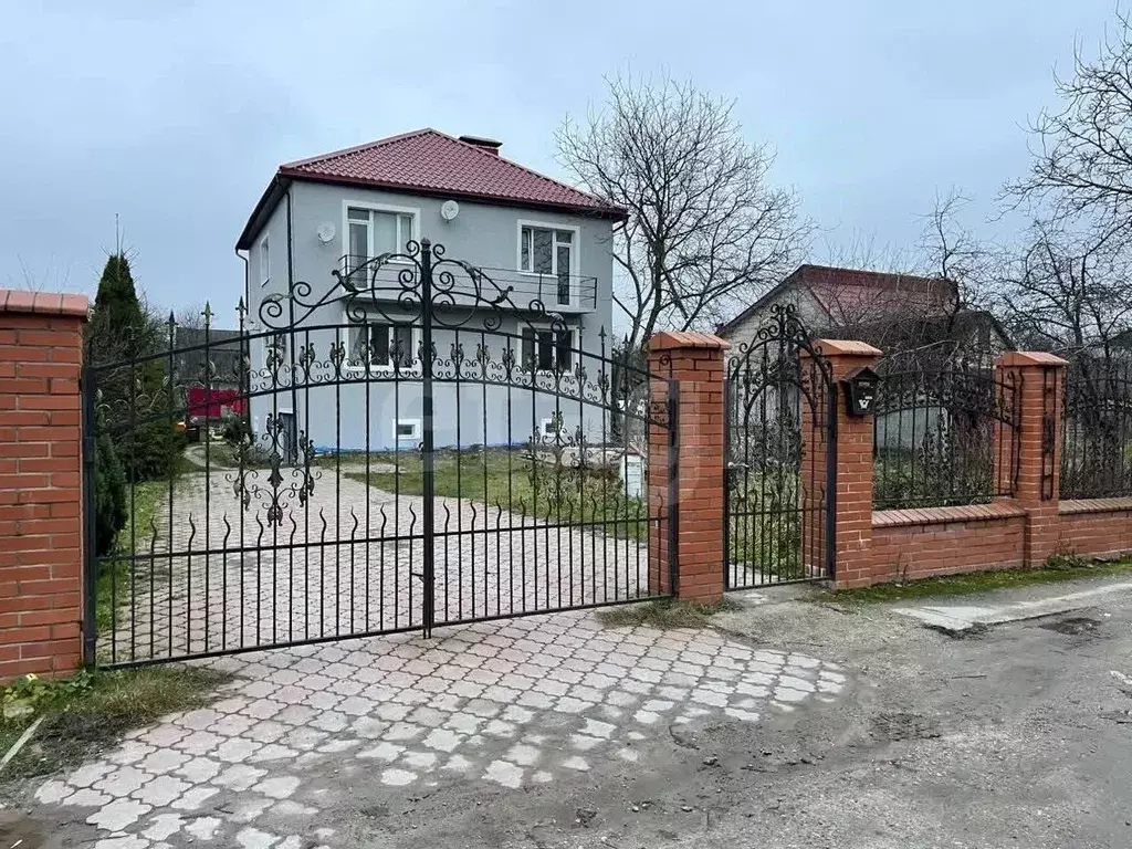 Дом в Калининградская область, Гурьевский муниципальный округ, пос. ... - Фото 1
