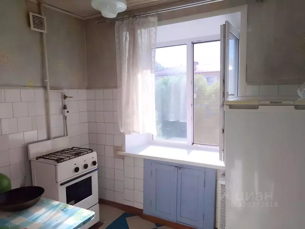 2-к кв. Омская область, Омск ул. 75-й Гвардейской Бригады, 18А (41.7 ... - Фото 1