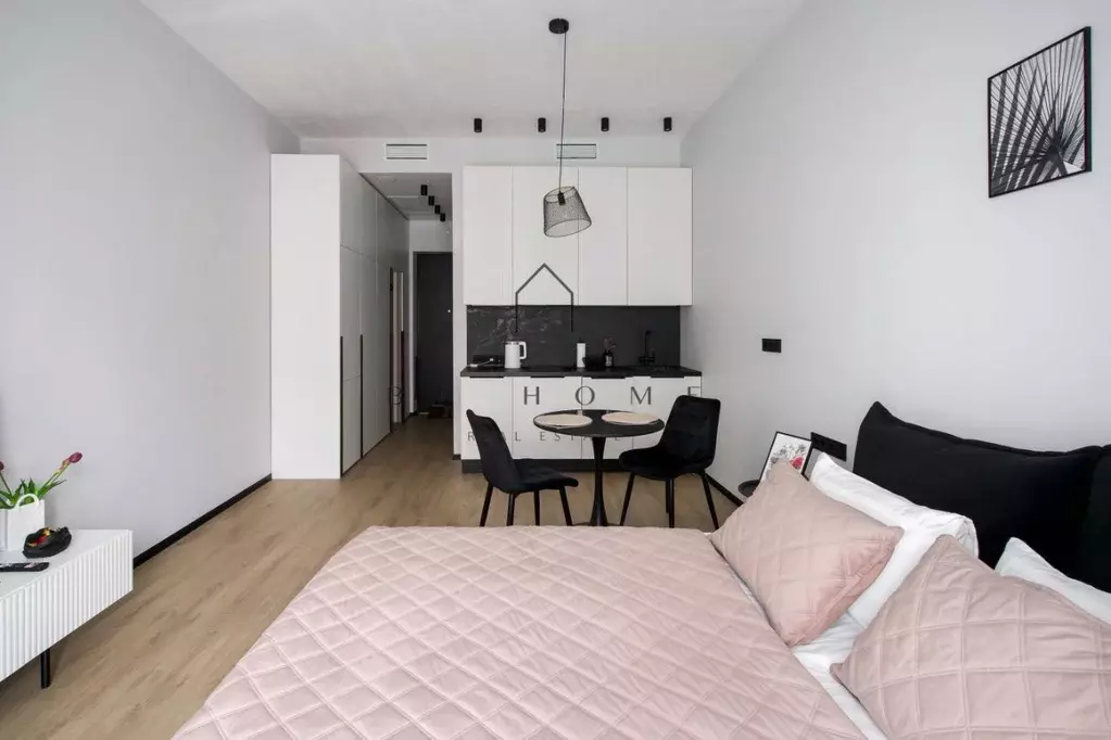 Студия Санкт-Петербург наб. Макарова, 58 (30.0 м) - Фото 1