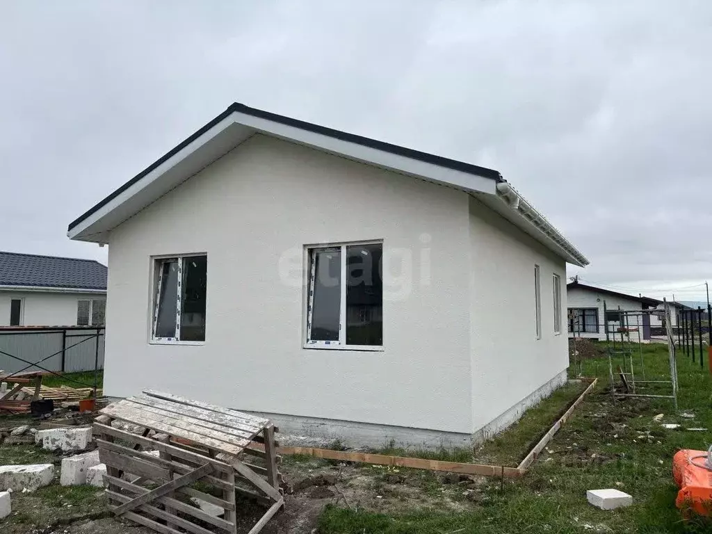 Дом в Крым, Симферопольский район, Добровское с/пос, с. Перевальное, ... - Фото 1