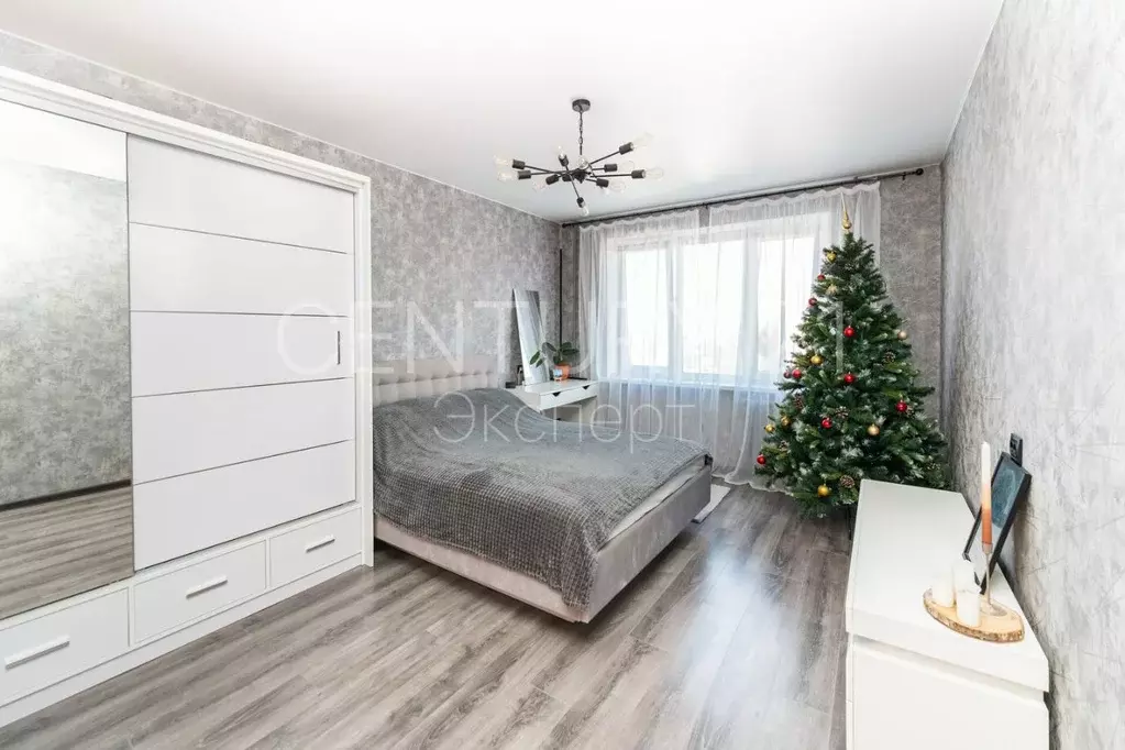 3-к кв. Калининградская область, Калининград Октябрьская ул., 15 (63.0 ... - Фото 1