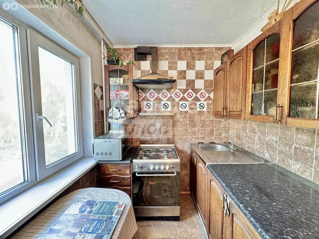 3-комнатная квартира: Ульяновск, Отрадная улица, 50 (59.3 м) - Фото 0