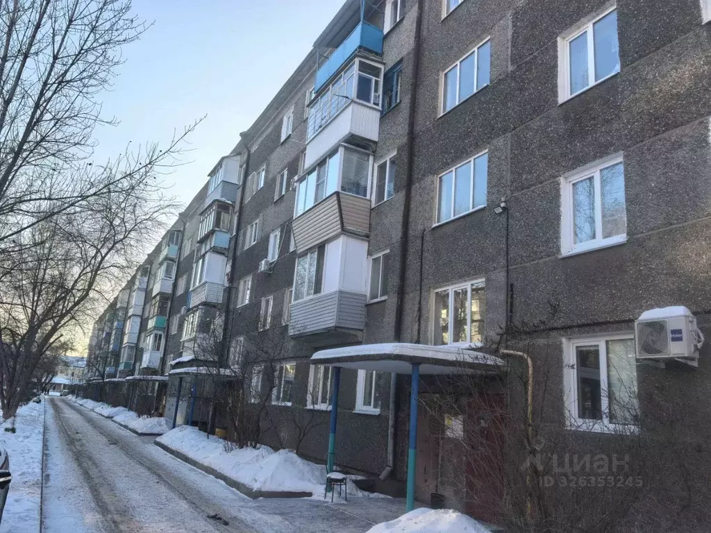 2-к кв. Омская область, Омск Привокзальный мкр, ул. Карбышева, 27 ... - Фото 1