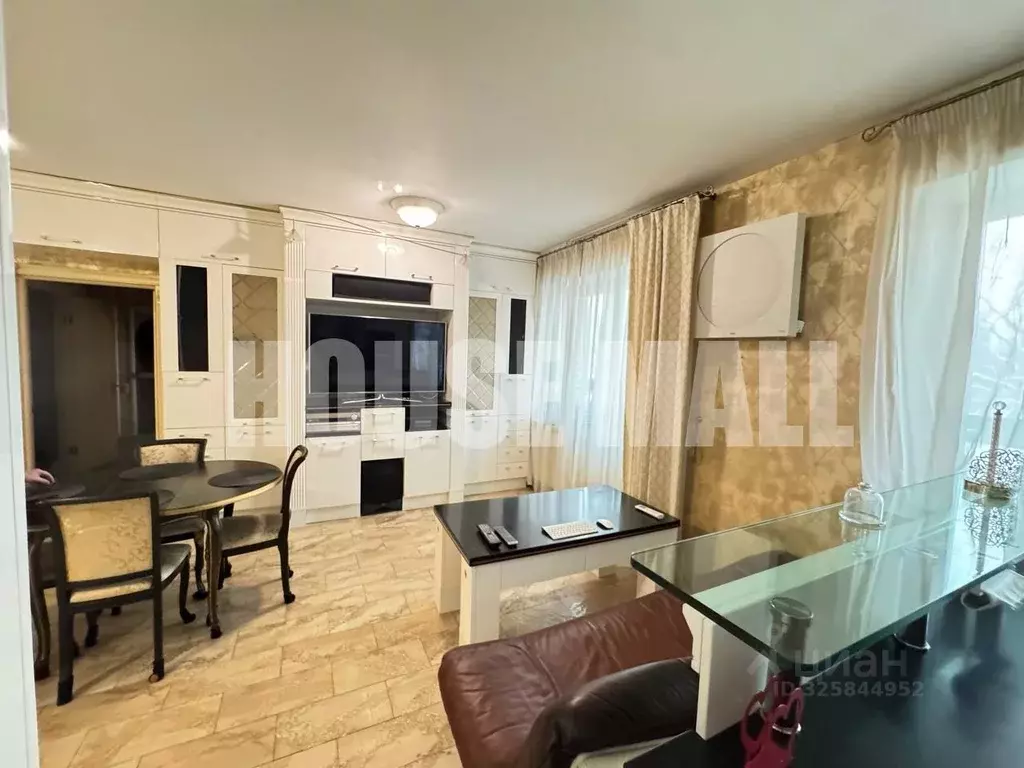 3-к кв. Москва ул. Бажова, 8 (119.0 м) - Фото 1