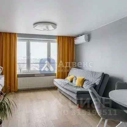 2-к кв. Тюменская область, Тюмень ул. Газовиков, 44 (57.8 м) - Фото 1
