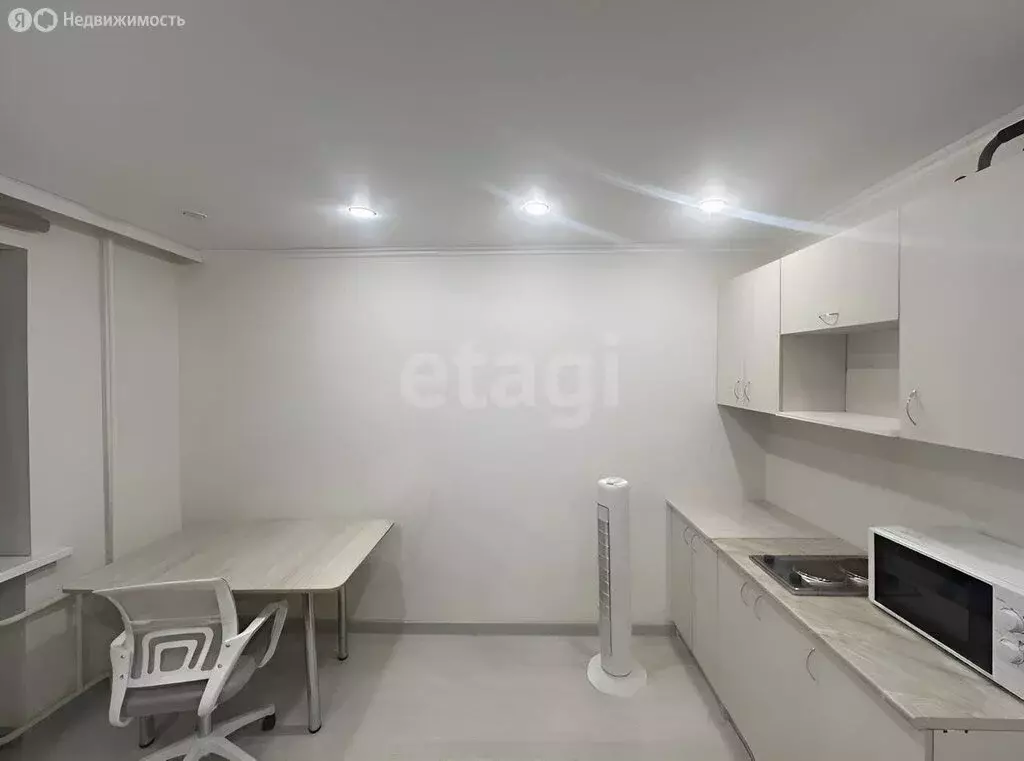 Квартира-студия: Казань, Авиастроительный район, Молодёжная улица, 10А ... - Фото 1