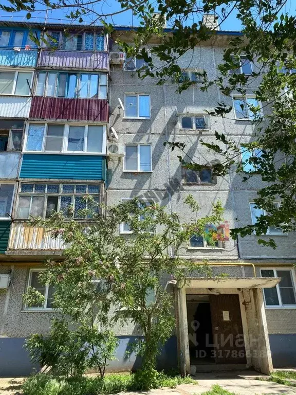 2-к кв. Калмыкия, с. Малые Дербеты, 2-й мкр 26 (43.2 м) - Фото 0