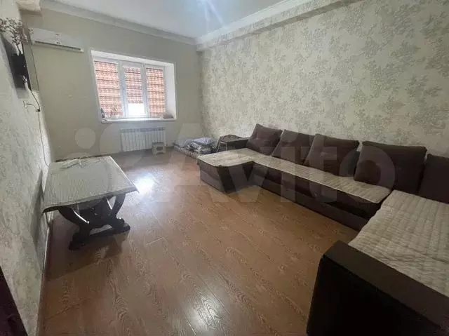 1-к. квартира, 42 м, 4/10 эт. - Фото 0