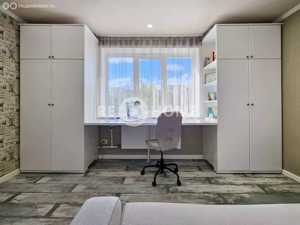 4-комнатная квартира: Пермь, улица Макаренко, 16А (95 м) - Фото 1