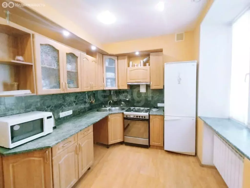 3-комнатная квартира: Озерск, Строительная улица, 13 (98.4 м) - Фото 1