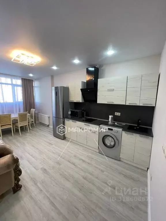 2-к кв. Ханты-Мансийский АО, Сургут Университетская ул., 43 (59.4 м) - Фото 0