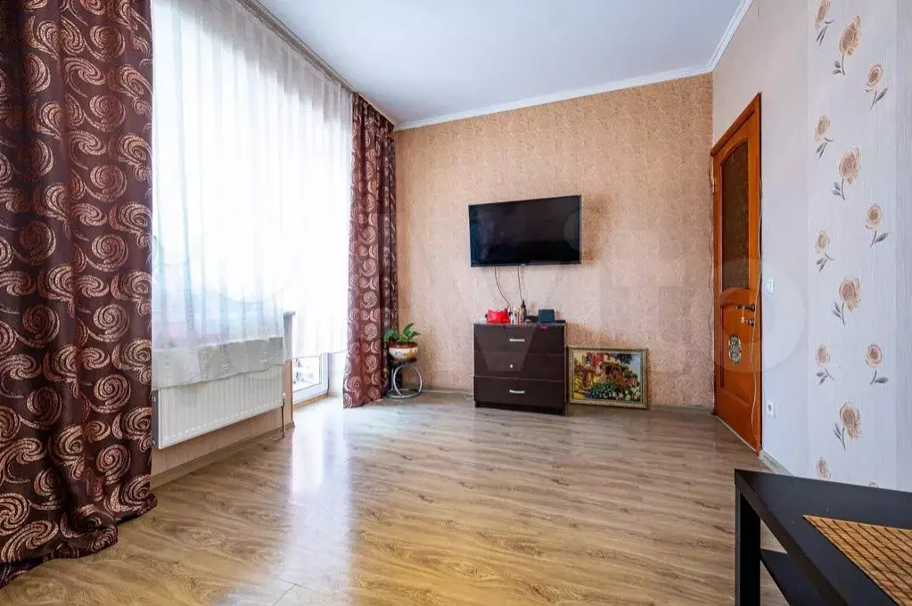 2-к. квартира, 64 м, 5/8 эт. - Фото 0