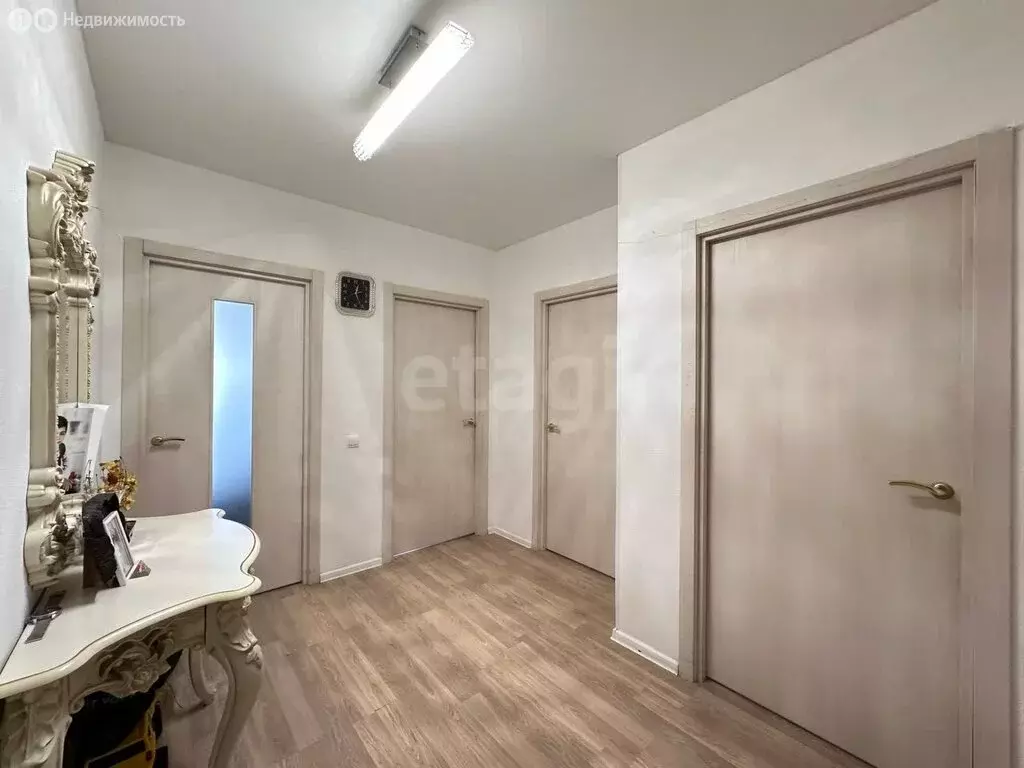 3-комнатная квартира: Боброво, Крымская улица, 17 (88.1 м) - Фото 0