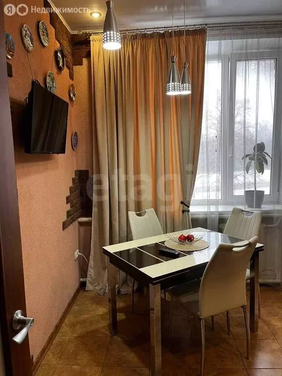 3-комнатная квартира: село Бехтеевка, улица Дорошенко, 1А (83.6 м) - Фото 1