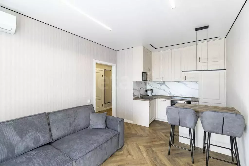 1-к кв. Тюменская область, Тюмень Причальная ул., 11 (43.0 м) - Фото 1