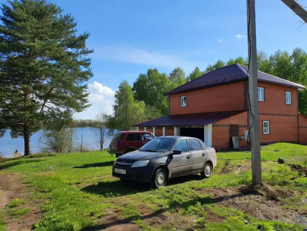 Дом в Тверская область, Удомельский муниципальный округ, д. Ильино  ... - Фото 2