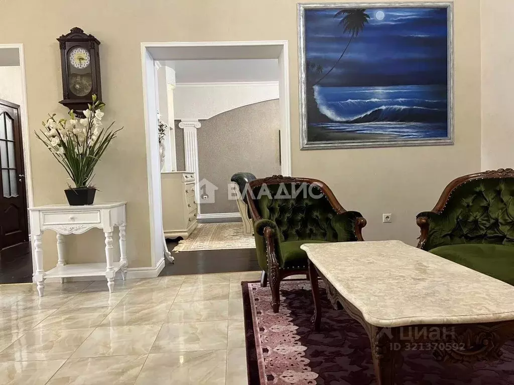 4-к кв. Воронежская область, Воронеж ул. Декабристов, 32 (150.6 м) - Фото 1