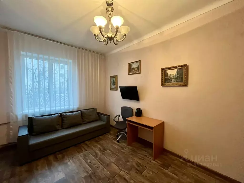 Комната Москва ул. Усачева, 62 (18.0 м) - Фото 1