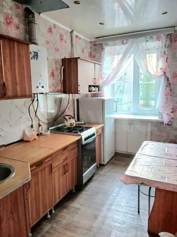 2-к. квартира, 48 м, 2/5 эт. - Фото 0