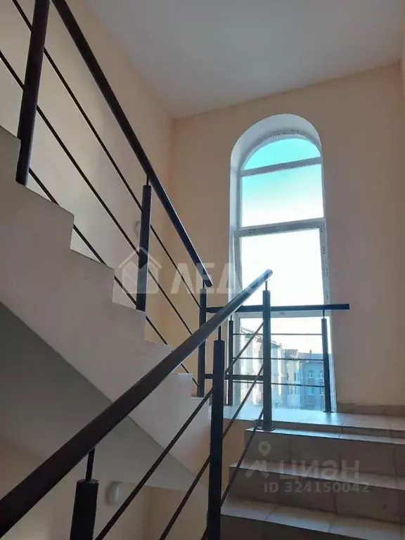 1-к кв. Омская область, Омск Старгород мкр, ул. Тютчева, 11 (46.1 м) - Фото 2