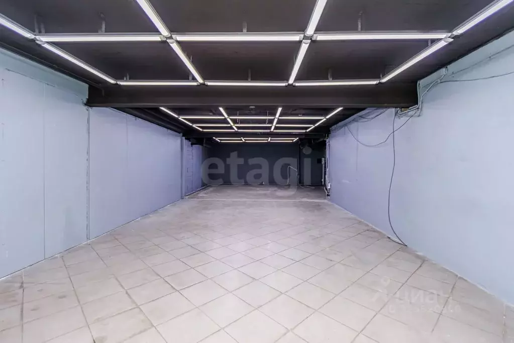 Помещение свободного назначения в Тюменская область, Тюмень ул. ... - Фото 1