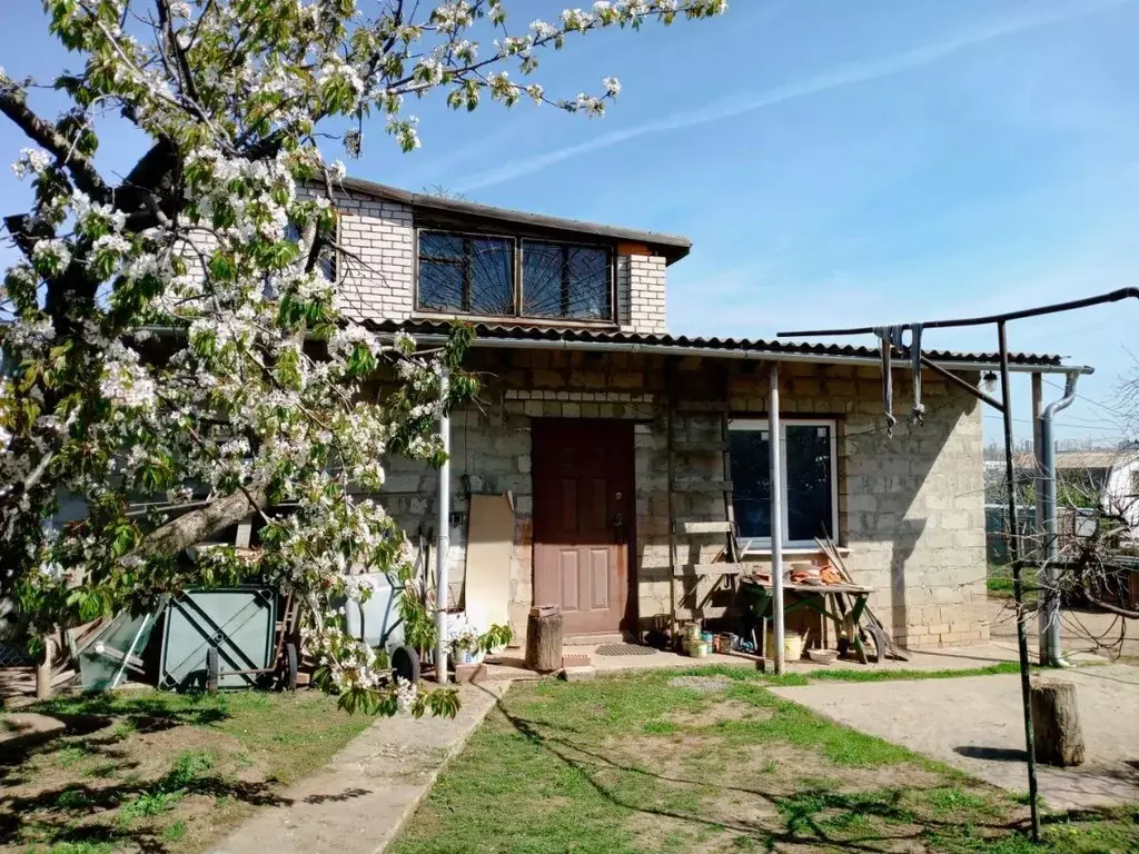 Дом в Волгоградская область, Волгоград ул. Джамбула Джабаева, 10/329 ... - Фото 1
