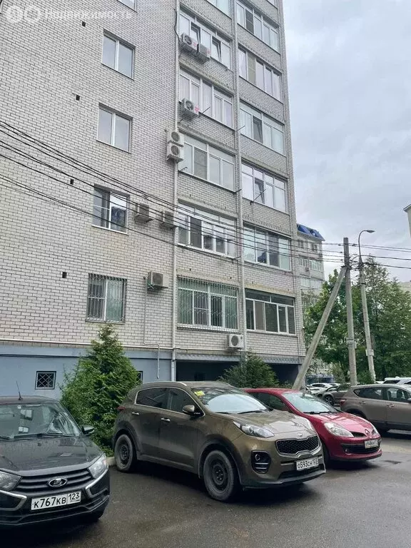 2-комнатная квартира: Краснодар, Черкасская улица, 79 (78 м) - Фото 1