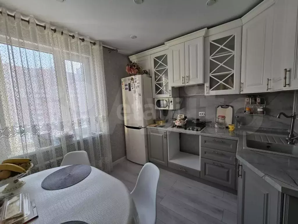 2-к. квартира, 55 м, 2/9 эт. - Фото 0