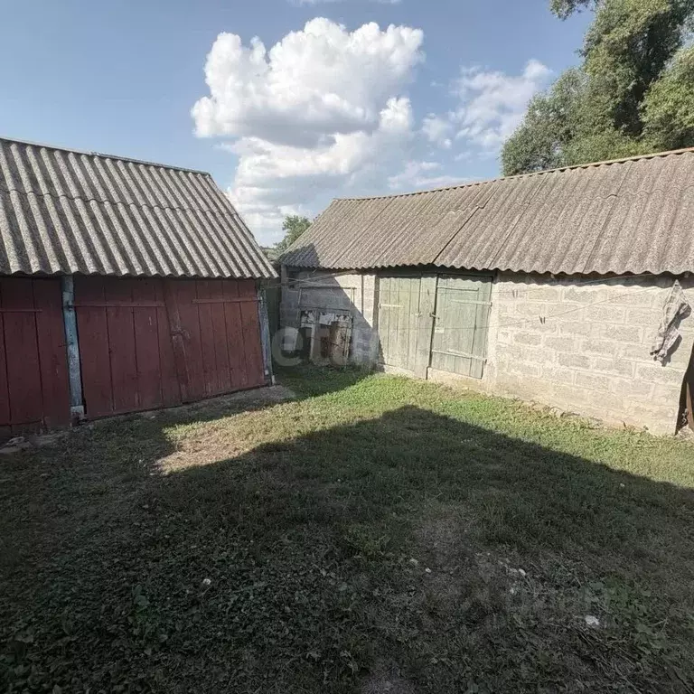 Дом в Белгородская область, Корочанский муниципальный округ, с. Ивица  ... - Фото 1