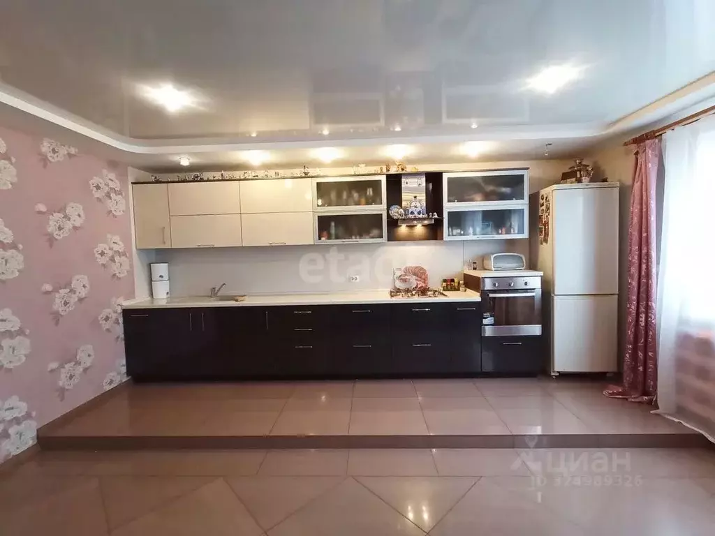 Дом в Удмуртия, Ижевск пер. Коммунаров, 69 (154 м) - Фото 1