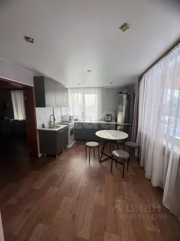 Дом в Вологодская область, Шексна рп, Шексна Южная мкр ул. Ленина, 50 ... - Фото 1