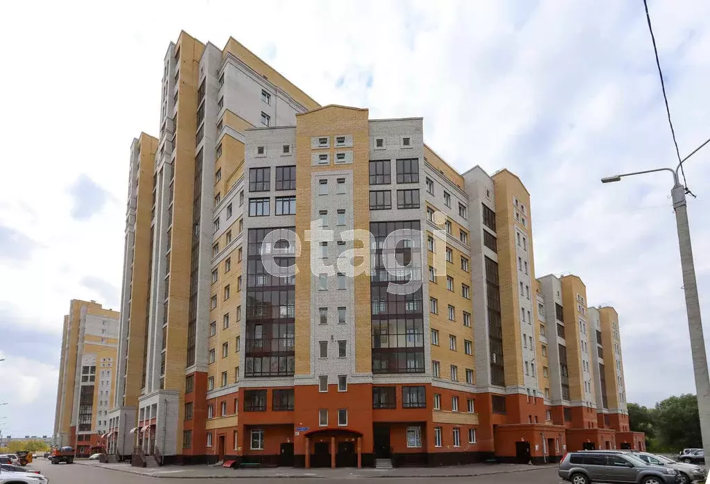 2-комнатная квартира: Омск, улица Красный Путь, 103к4 (55 м) - Фото 0