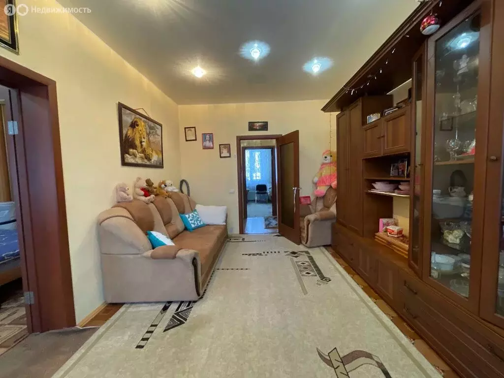 3-комнатная квартира: Миасс, Ильменская улица, 93 (66.2 м) - Фото 2