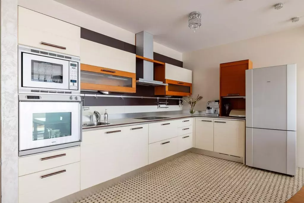 Квартира, 4 комнаты, 155 м - Фото 0