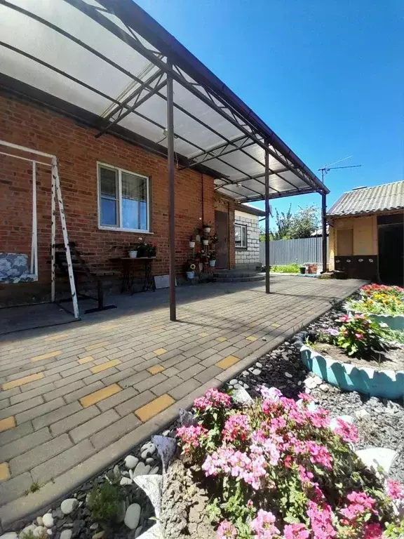 Дом в Ростовская область, Батайск Кооперативная ул. (110 м) - Фото 0