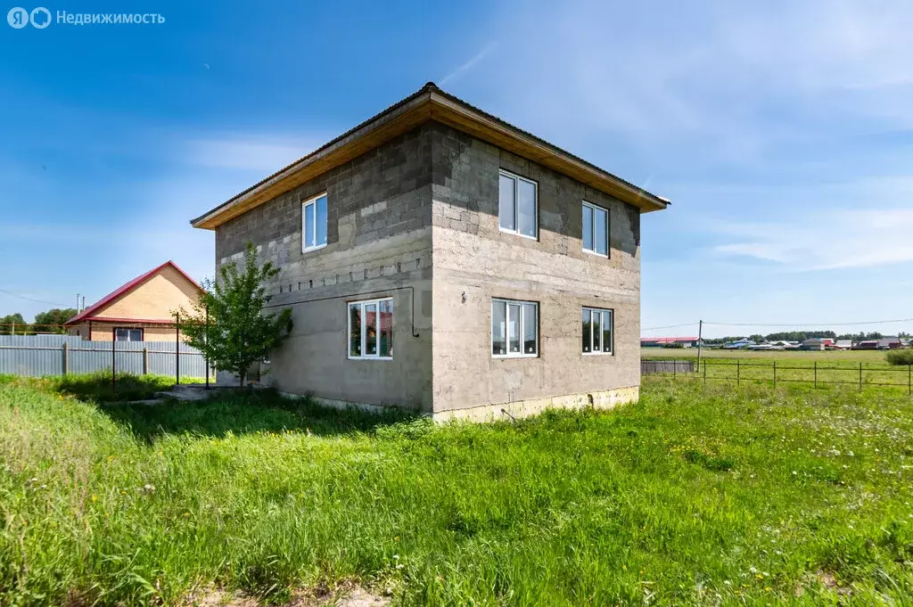 Дом в село Колташево, Кленовая улица (208.4 м) - Фото 2