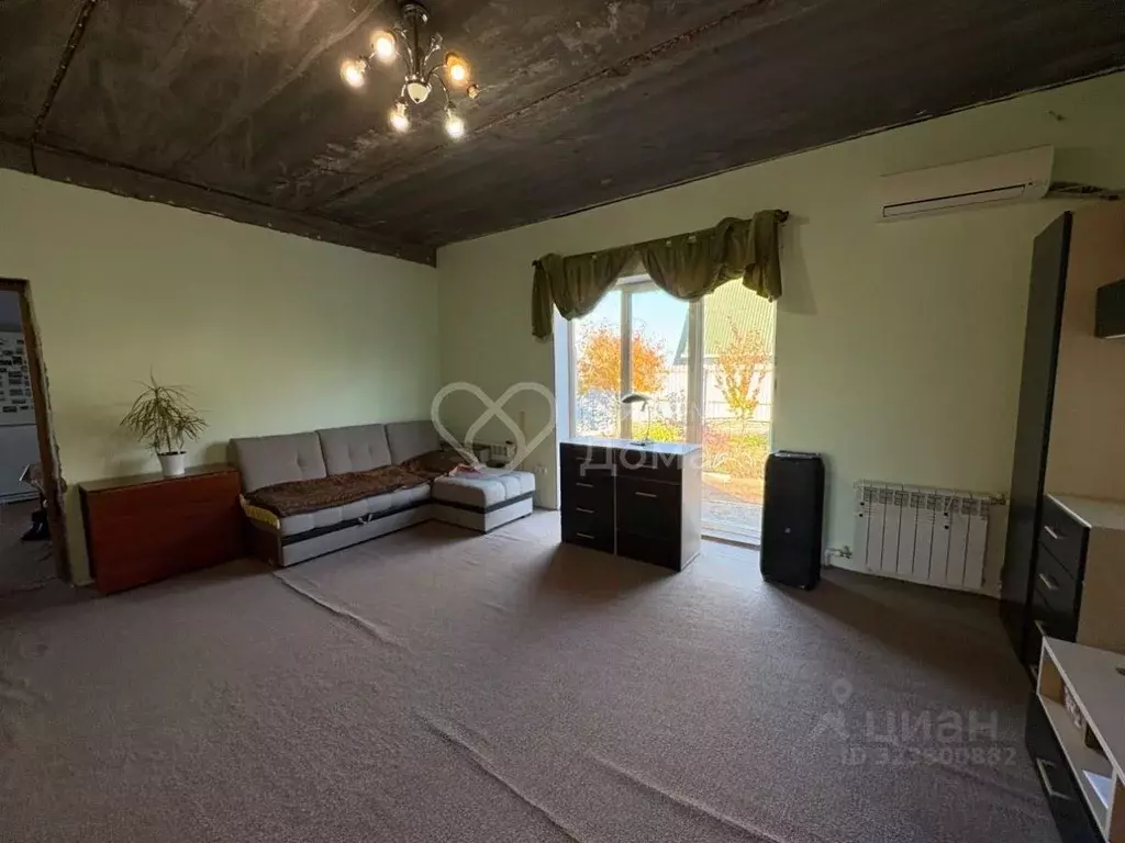 Дом в Волгоградская область, Волгоград ул. Джамбула Джабаева (160 м) - Фото 2