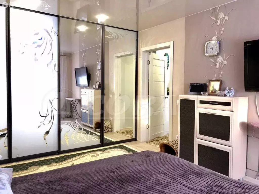 2-комнатная квартира: Тюмень, улица Александра Митинского, 3 (59 м) - Фото 1