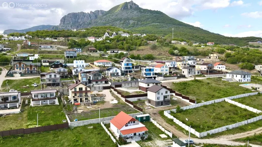 Участок в Лучистое, улица Ай-Серез (7.15 м) - Фото 2