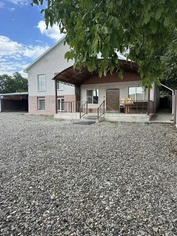 Дом в Ставропольский край, Предгорный муниципальный округ, с. Садовое  ... - Фото 1