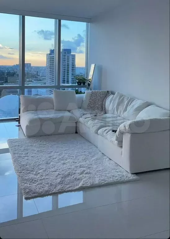 2-к. квартира, 55 м, 4/20 эт. - Фото 0