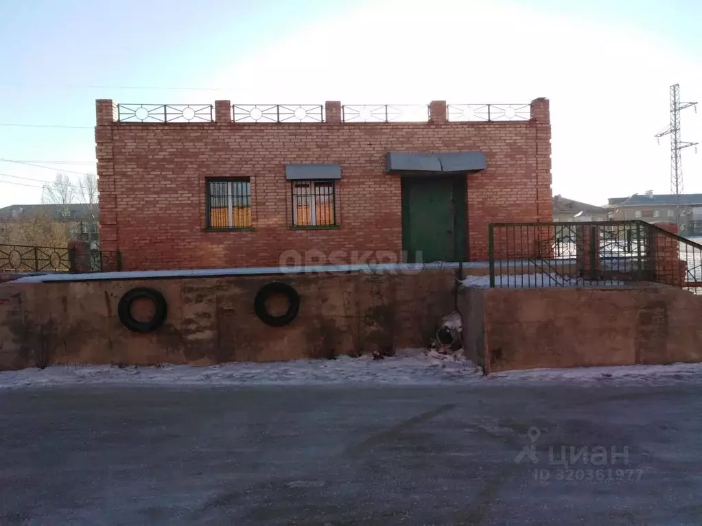 Торговая площадь в Оренбургская область, Орск Вокзальное ш., 28 (240 ... - Фото 1
