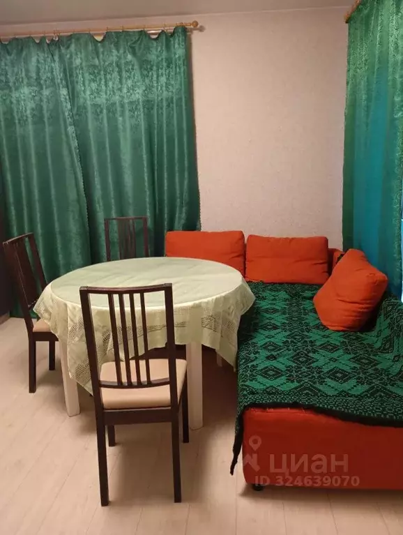 3-к кв. Санкт-Петербург пос. Парголово, ул. Вологдина, 7 (81.5 м) - Фото 1