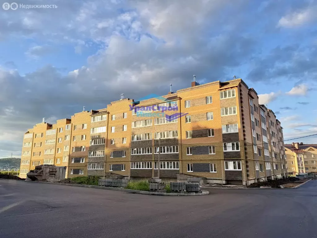 2-комнатная квартира: Октябрьский, улица Рахимьяна Насырова, 11 (57.59 ... - Фото 2