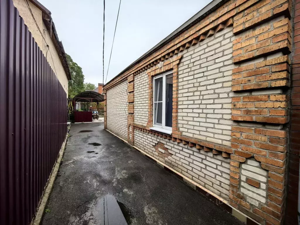Дом в Ростовская область, Азов Азовский район, ул. Калинина (85 м) - Фото 0