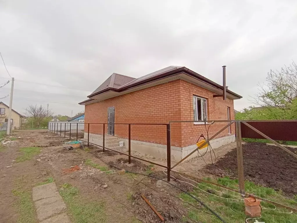 Дом в Краснодарский край, Северский район, Ильское городское ... - Фото 0