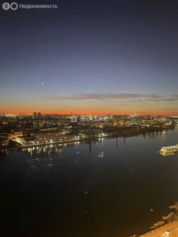 3-комнатная квартира: Санкт-Петербург, Октябрьская набережная, 44 ... - Фото 1